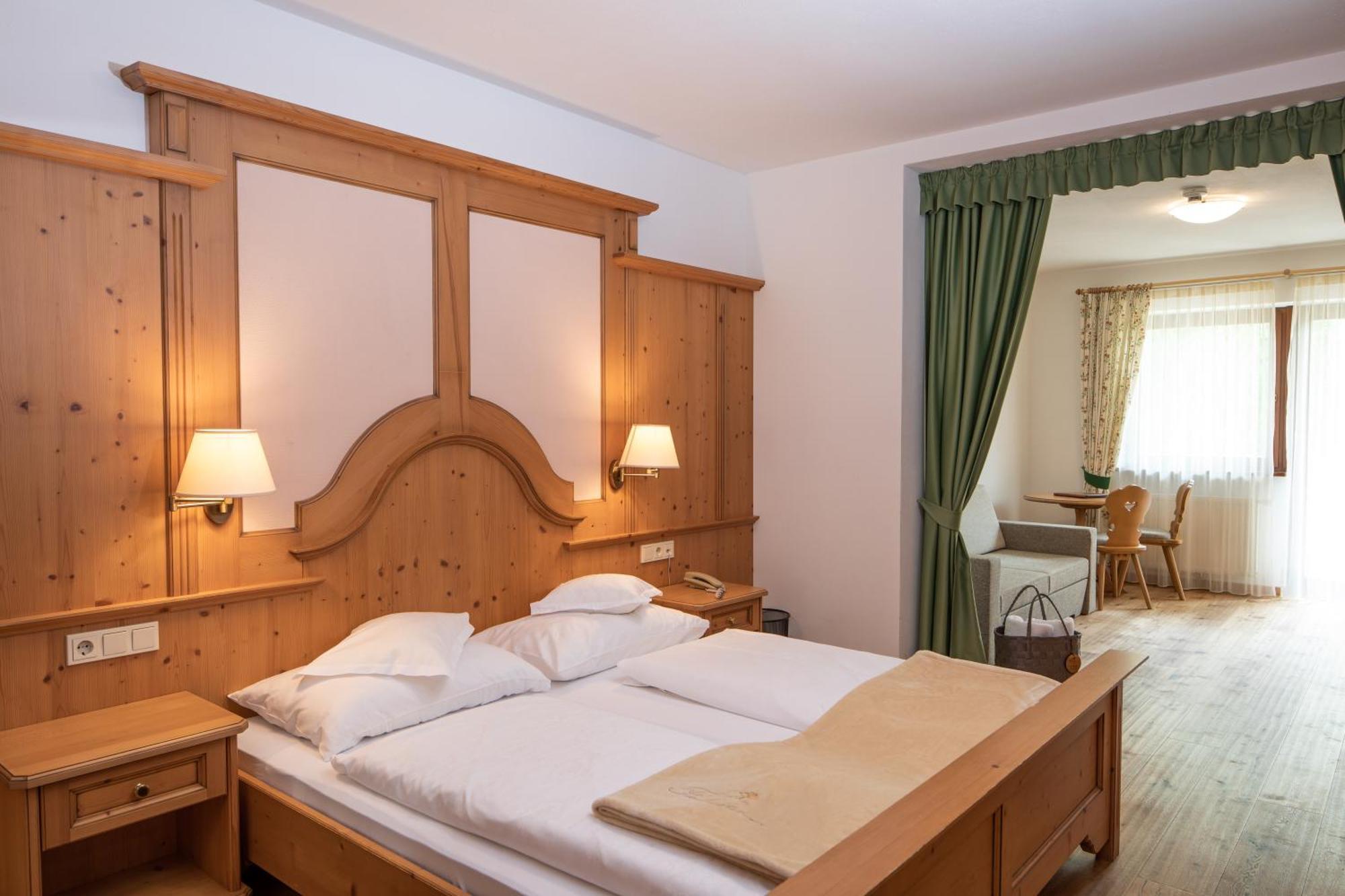 Hotel Falken Falzes Luaran gambar