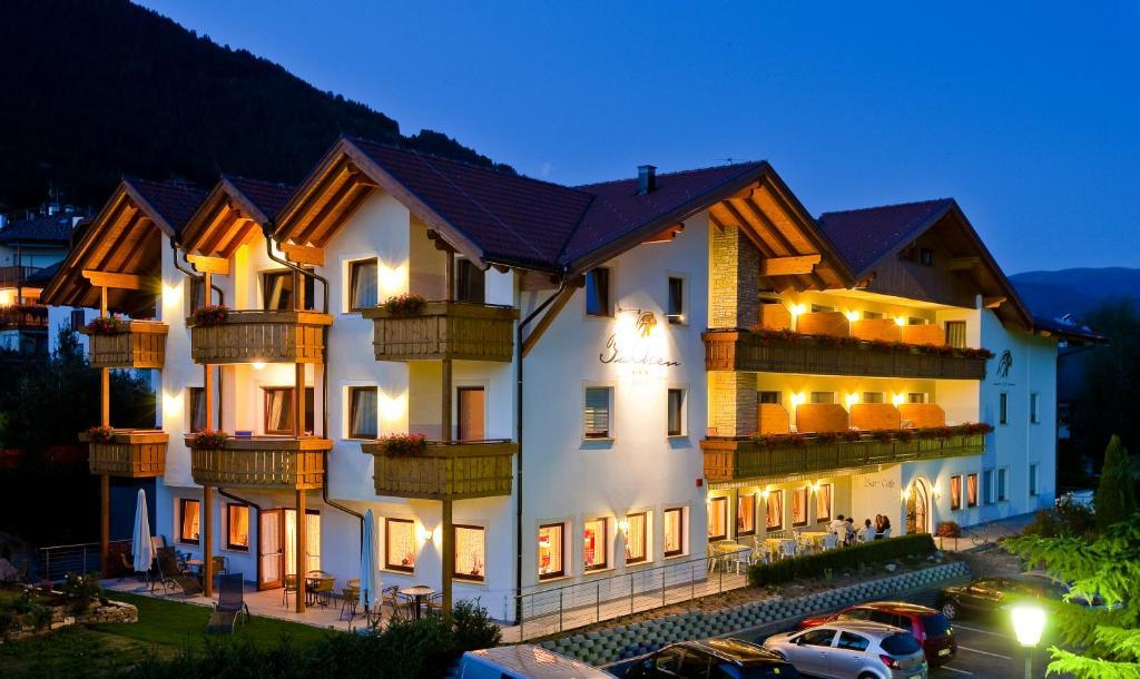 Hotel Falken Falzes Luaran gambar